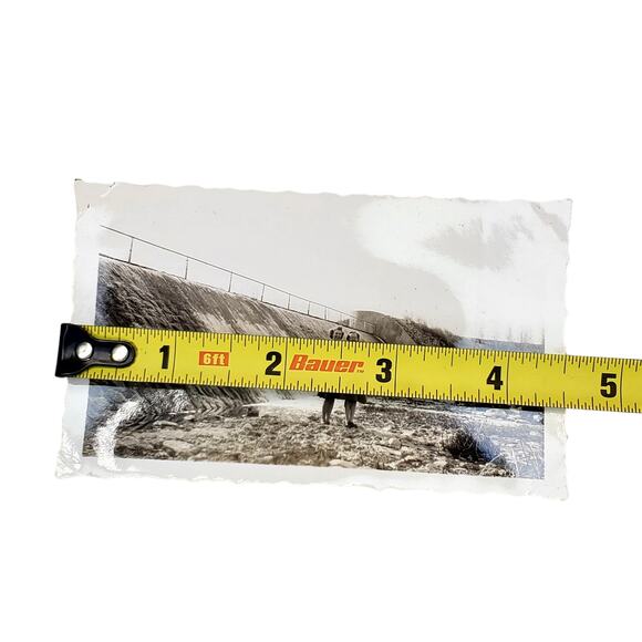 Vtg Girlfriends Posing Together Near River Original Monochrome Photo Found - Picture 3 of 4